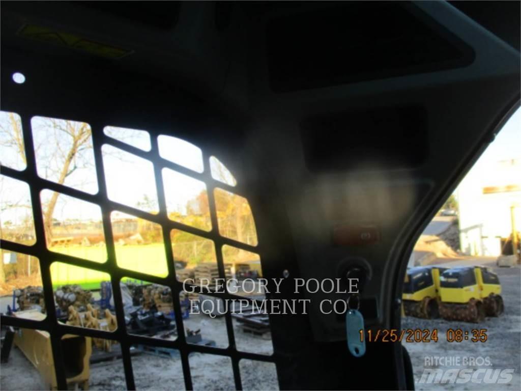 CAT 289D3 Верижен товарач