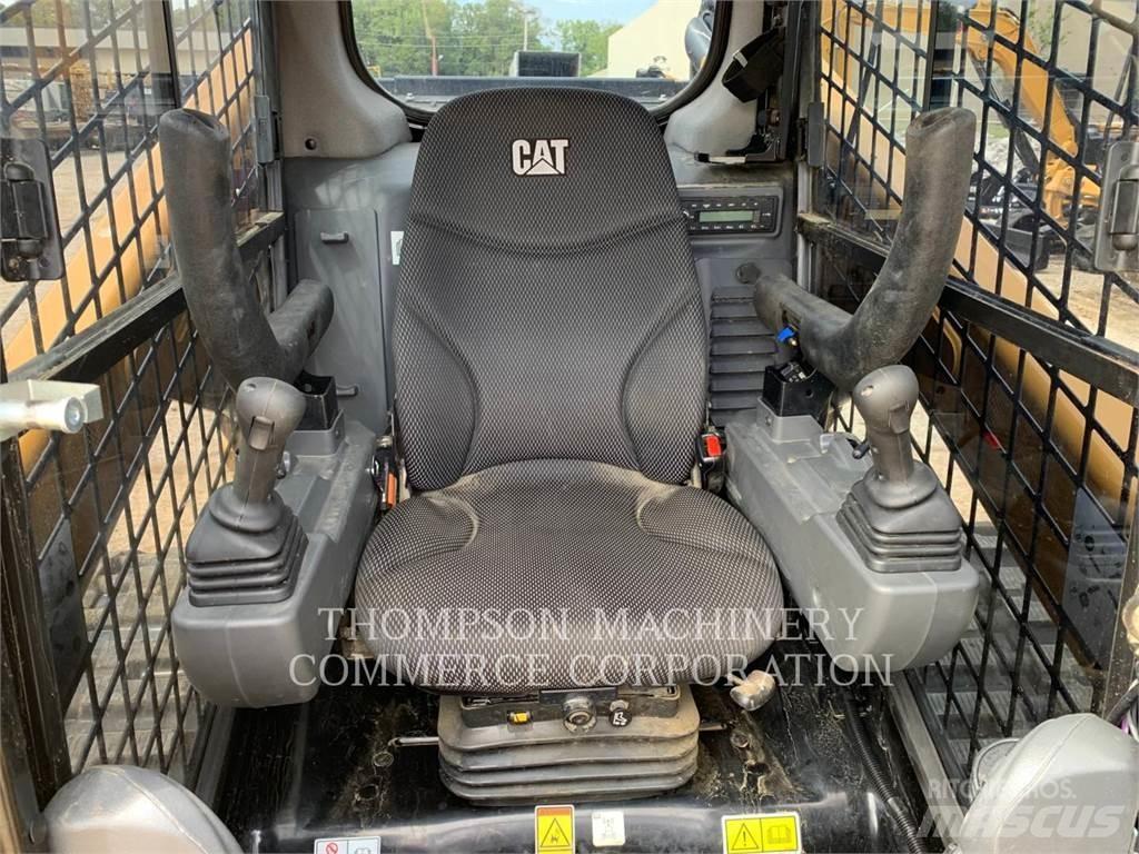 CAT 289D3 Верижен товарач