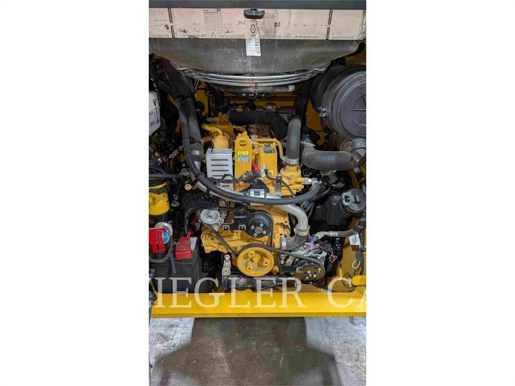 CAT 289D3 Верижен товарач