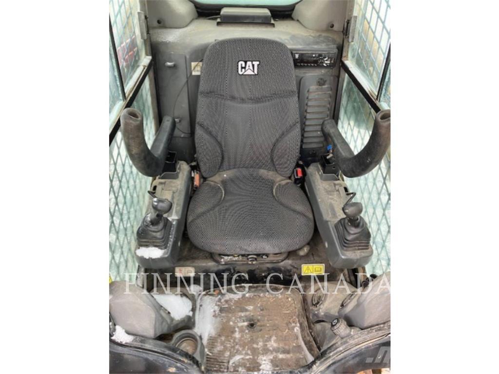 CAT 289D3 Верижен товарач