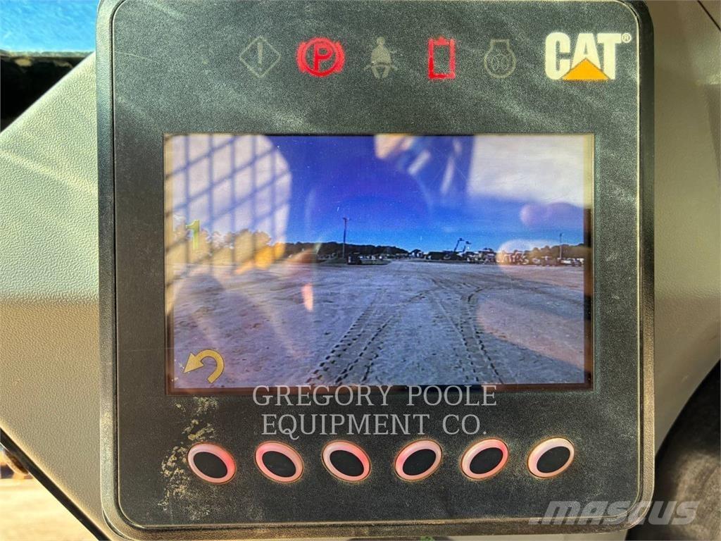 CAT 289D3 Верижен товарач