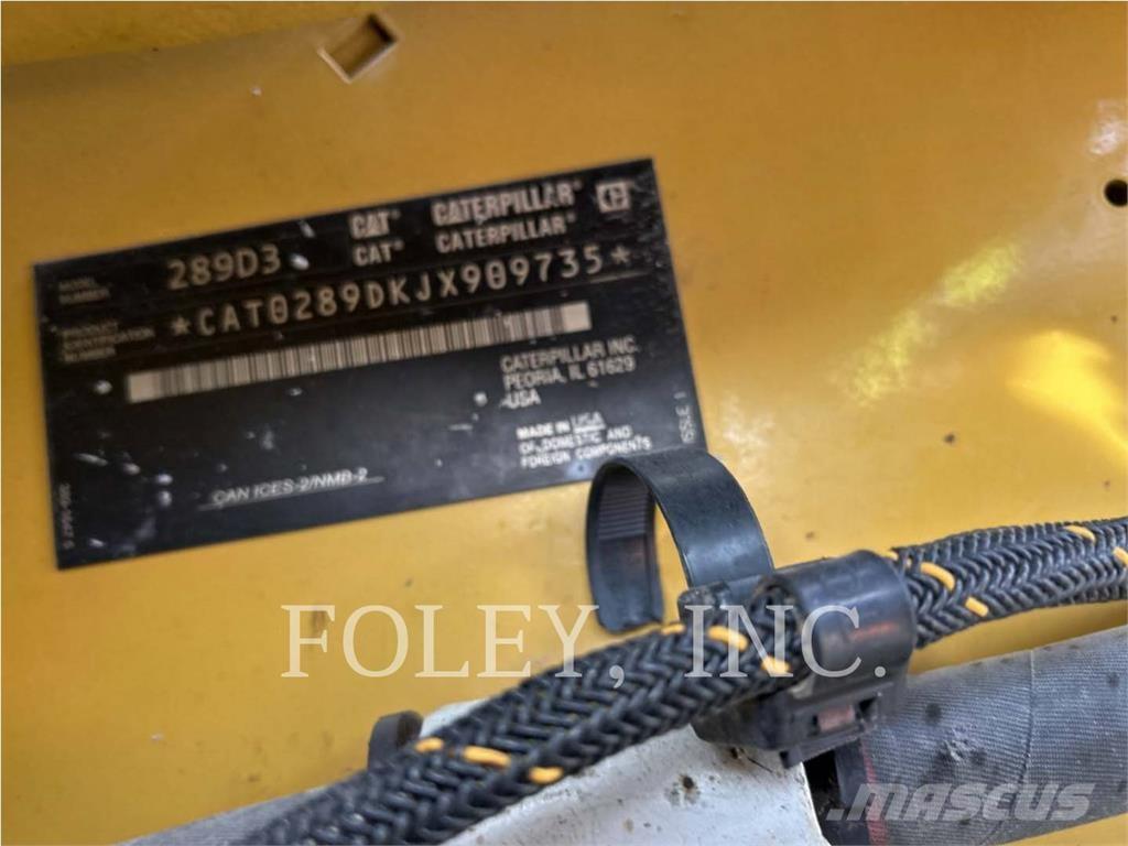 CAT 289D3 Верижен товарач