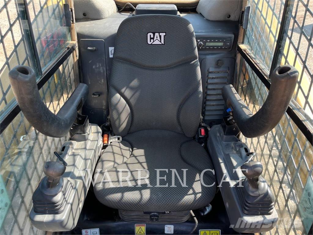 CAT 289D3 C3H2 Верижен товарач