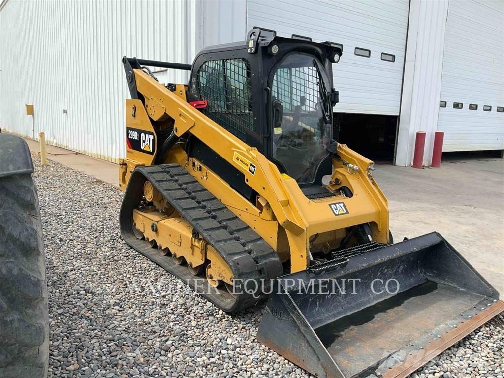 CAT 299D Верижен товарач