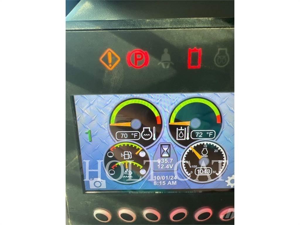 CAT 299D CAB Мини товарачи

