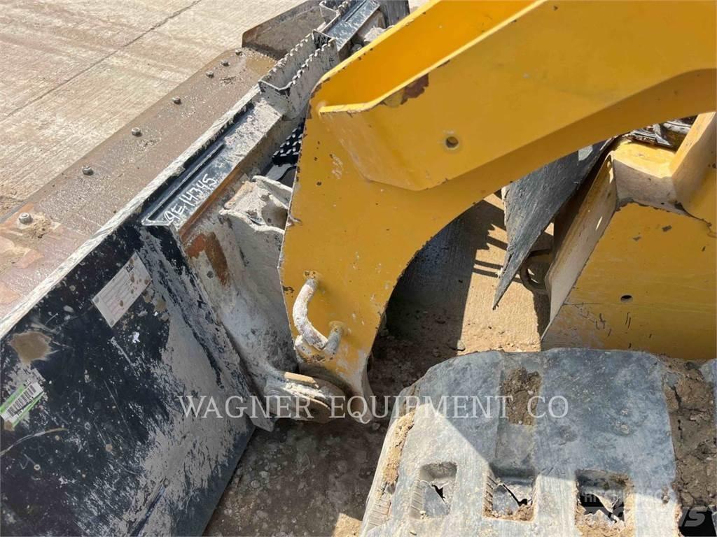 CAT 299D XHPHF Верижен товарач