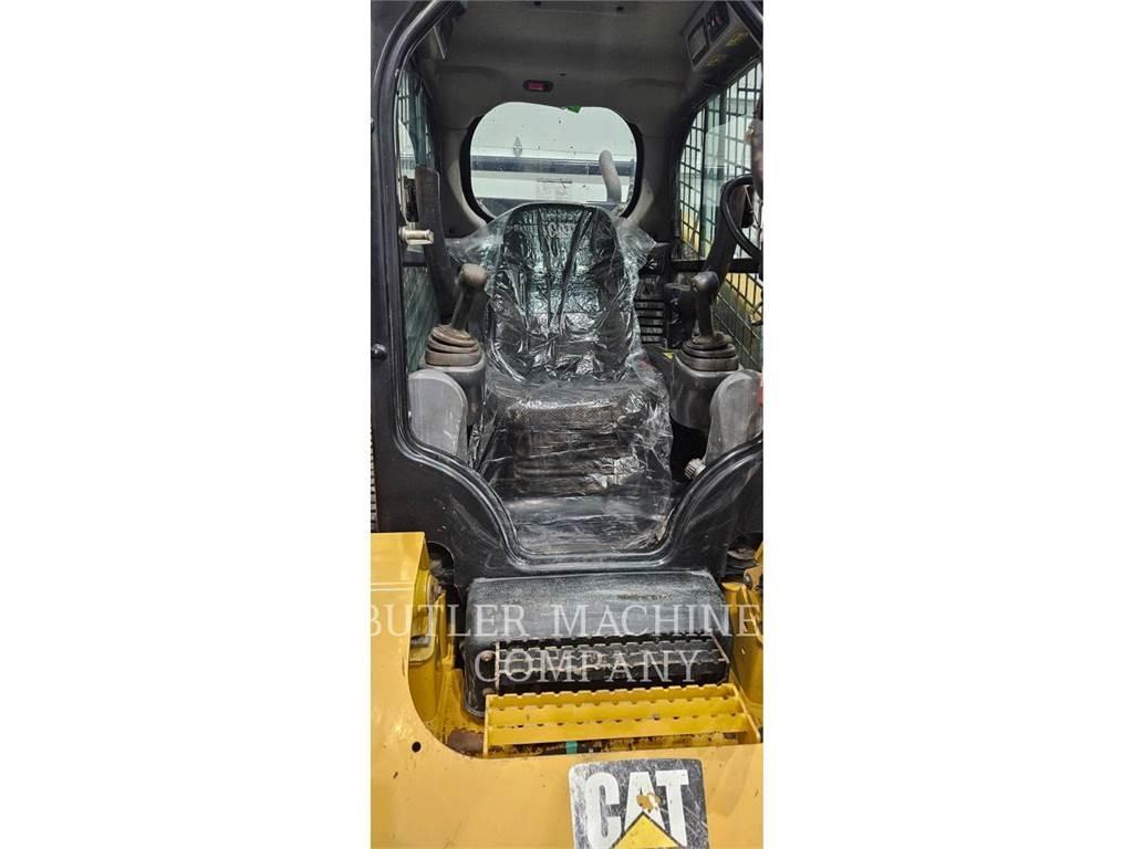 CAT 299D2 Верижен товарач