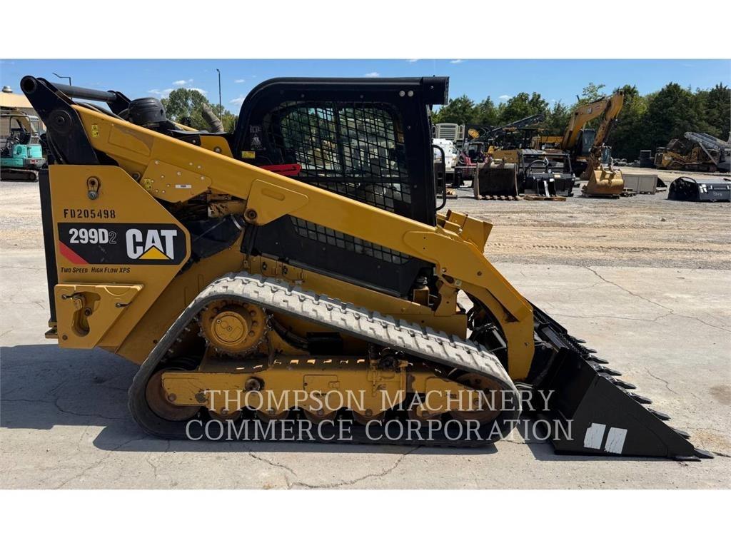 CAT 299D2 Верижен товарач