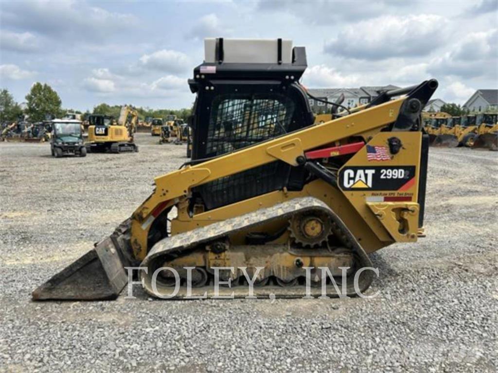 CAT 299D2 Верижен товарач
