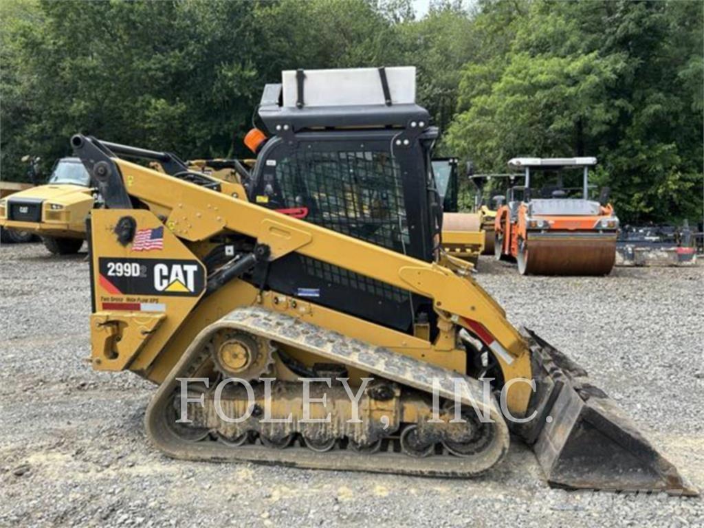 CAT 299D2 Верижен товарач