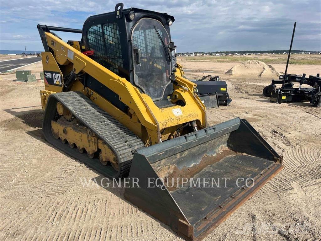 CAT 299D2 Верижен товарач