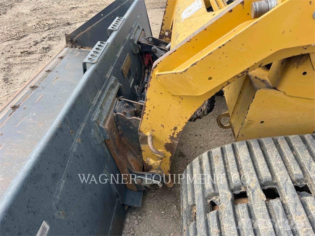 CAT 299D2 Верижен товарач