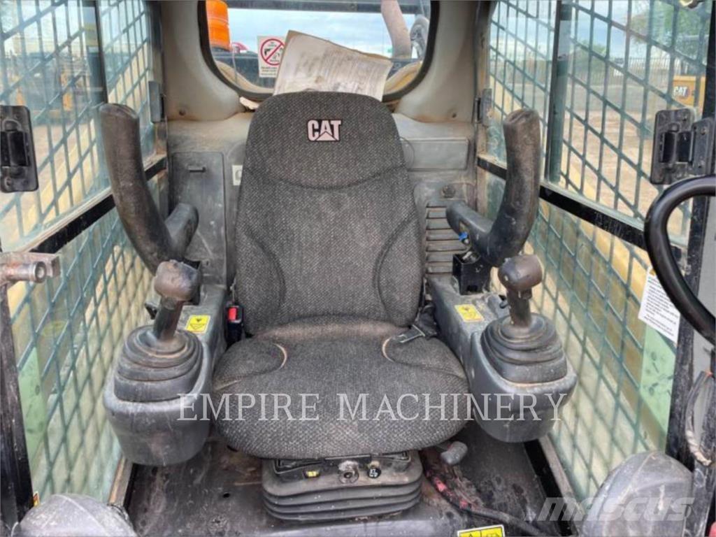 CAT 299D2 CA Мини товарачи
