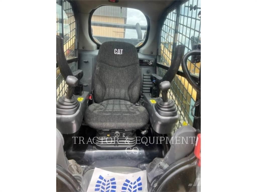 CAT 299D2 XHP Мини товарачи
