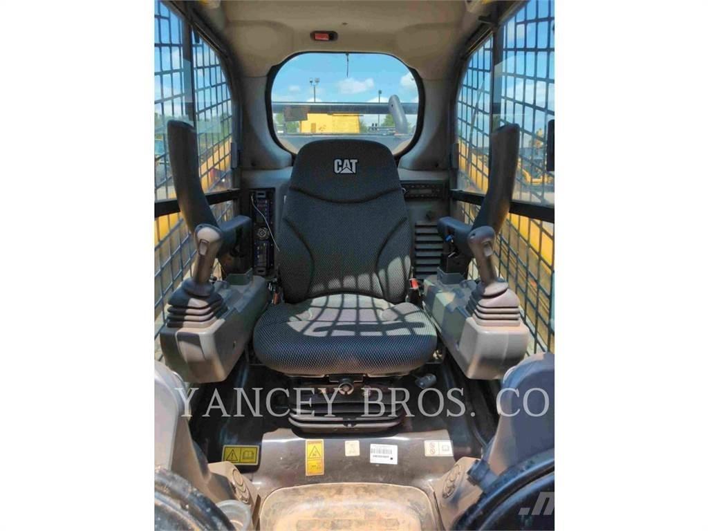 CAT 299D3 Мини товарачи
