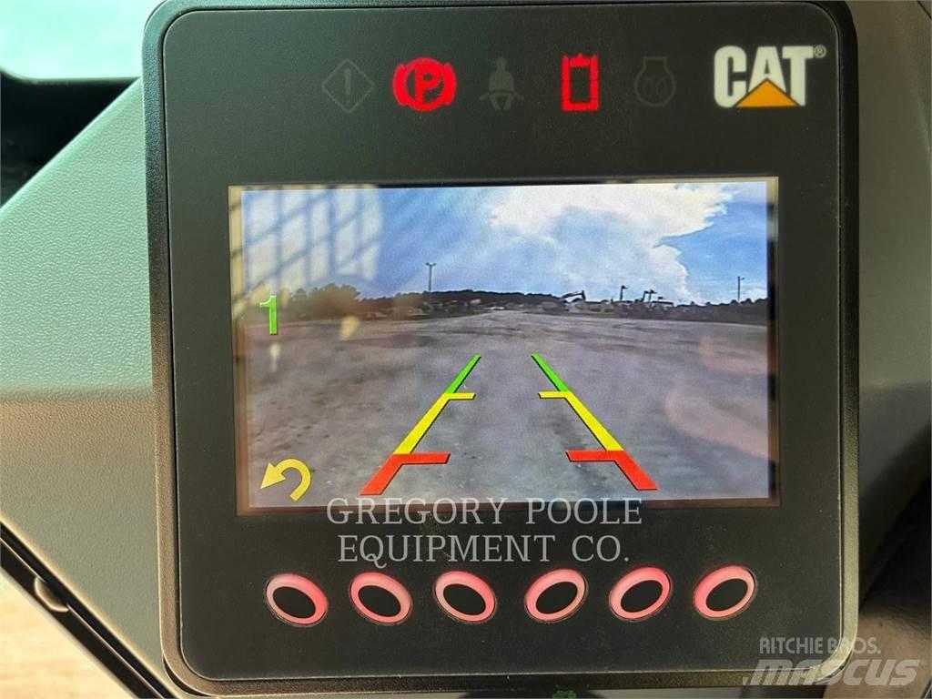 CAT 299D3 Верижен товарач