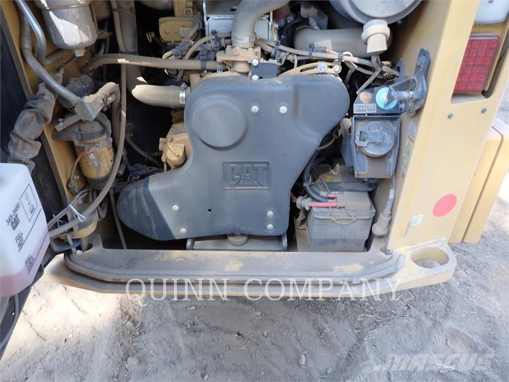 CAT 299D3 Мини товарачи
