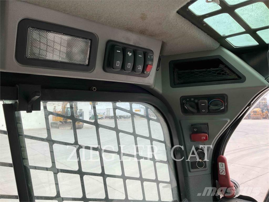 CAT 299D3 Верижен товарач