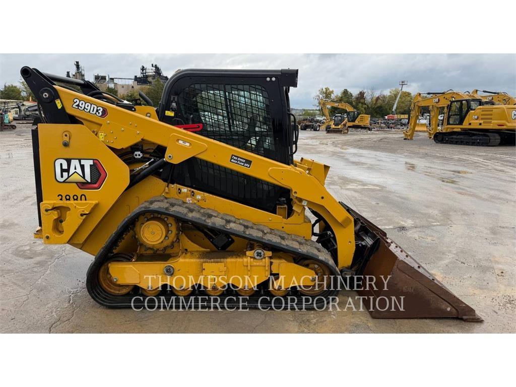 CAT 299D3 Верижен товарач