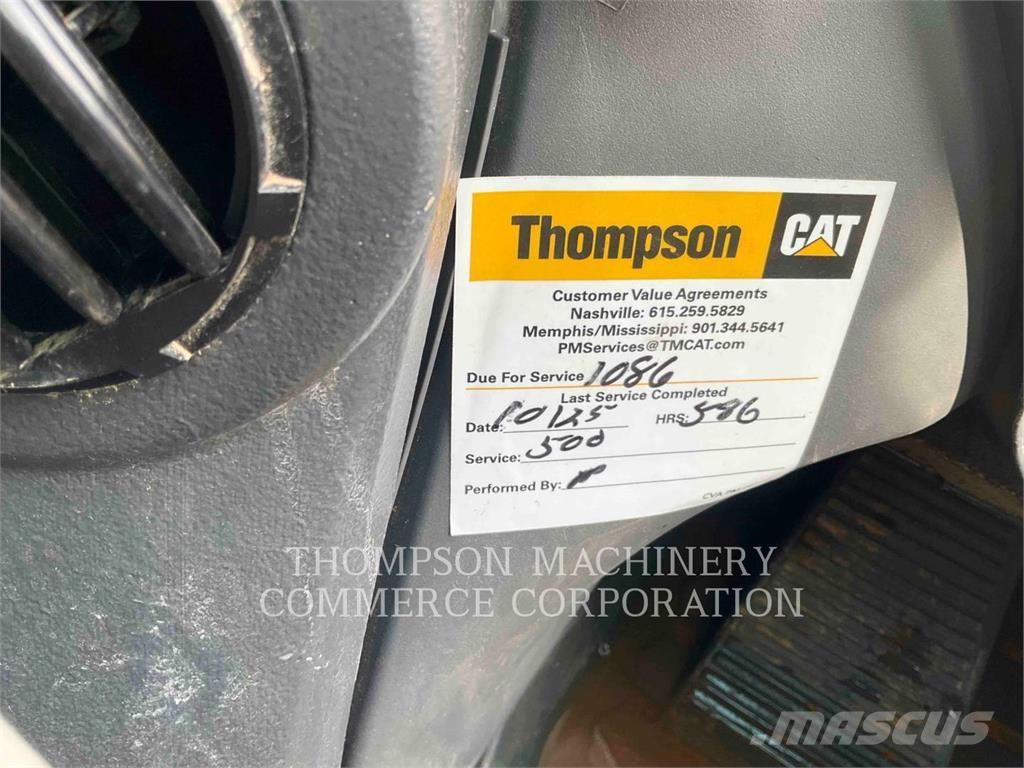 CAT 299D3 Верижен товарач