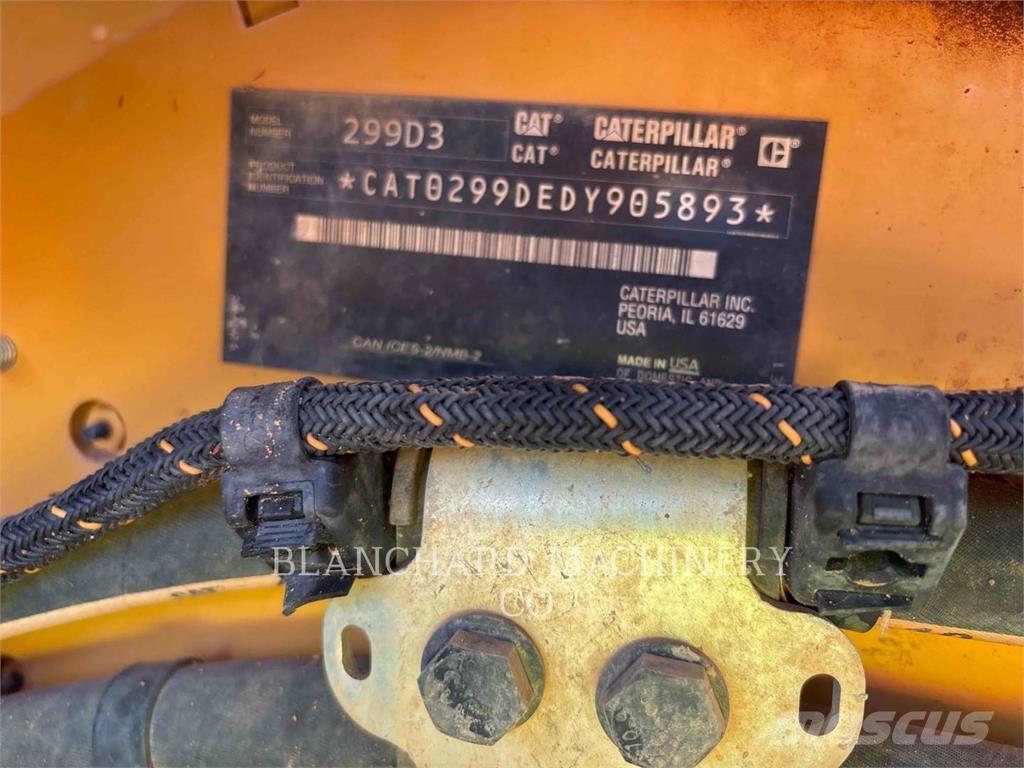 CAT 299D3 Верижен товарач