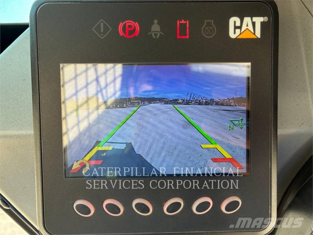 CAT 299D3 Верижен товарач