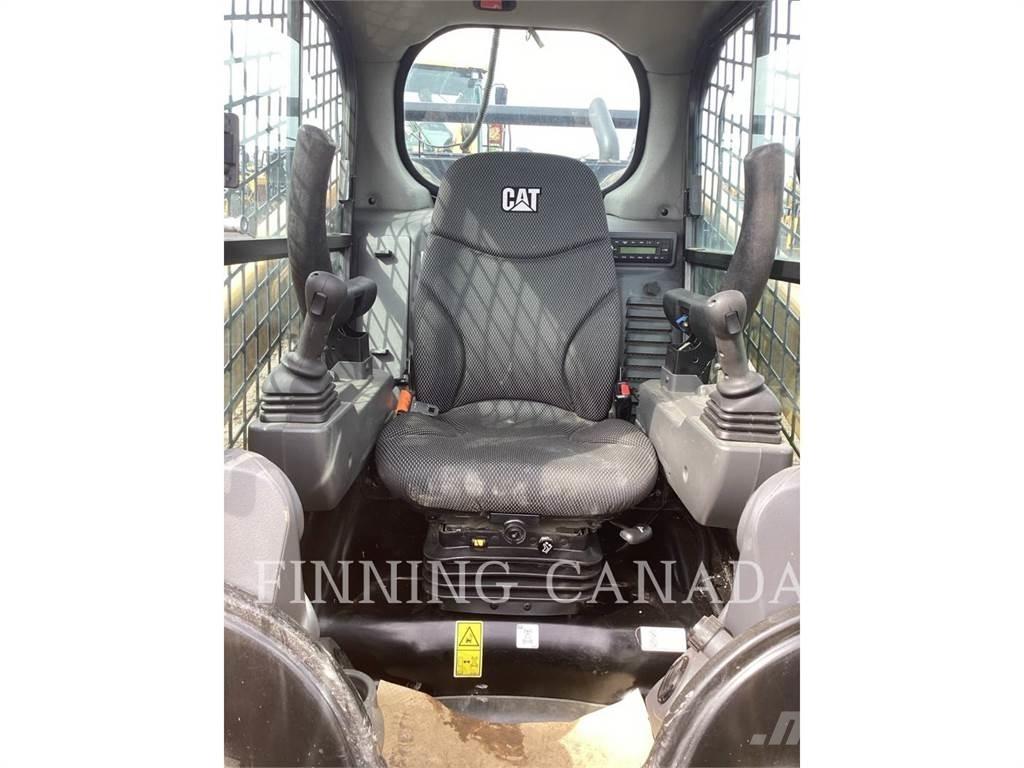 CAT 299D3 XE Верижен товарач