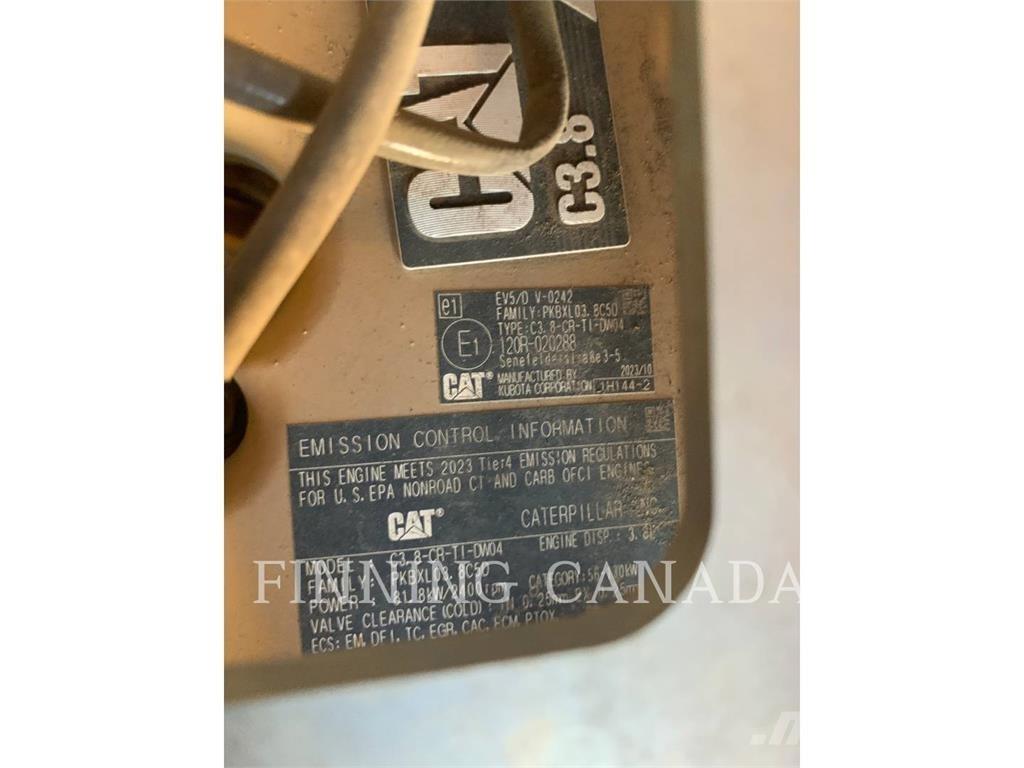 CAT 299D3 XE Верижен товарач