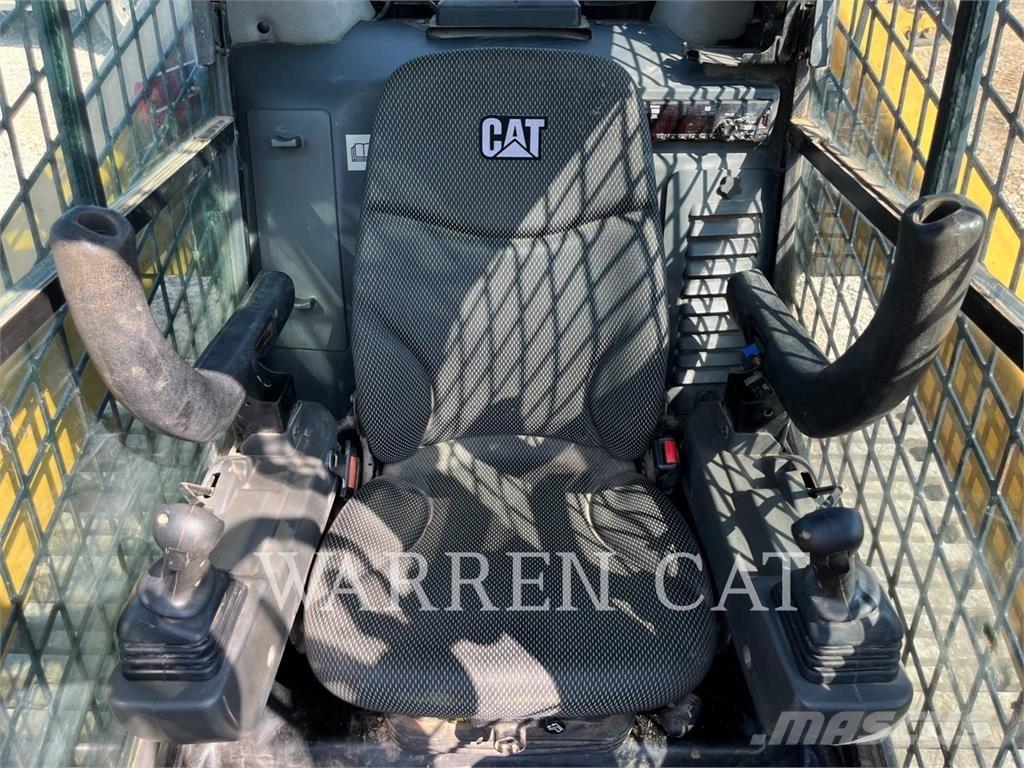 CAT 299D3 XE Верижен товарач