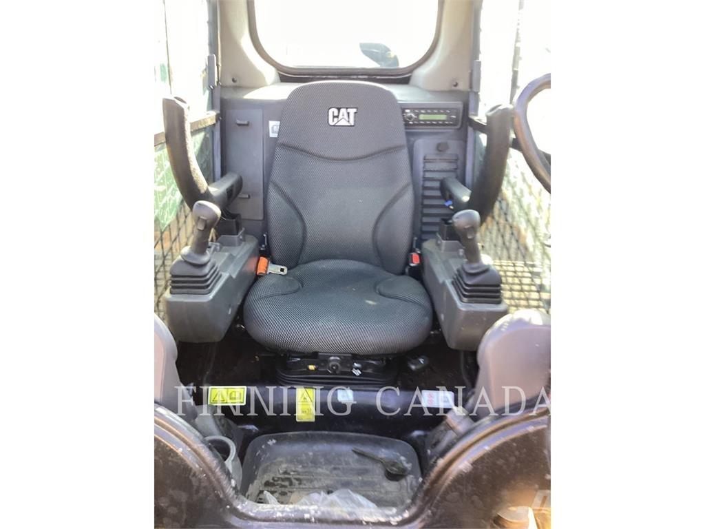 CAT 299D3 XE Верижен товарач