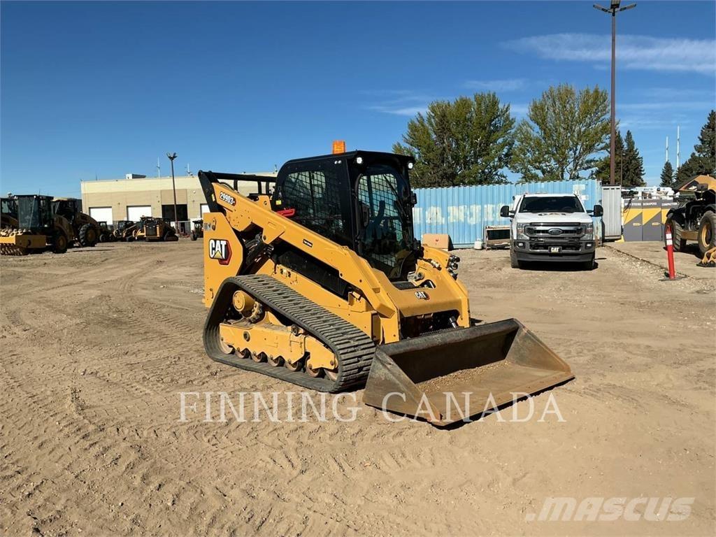 CAT 299D3 XE Верижен товарач