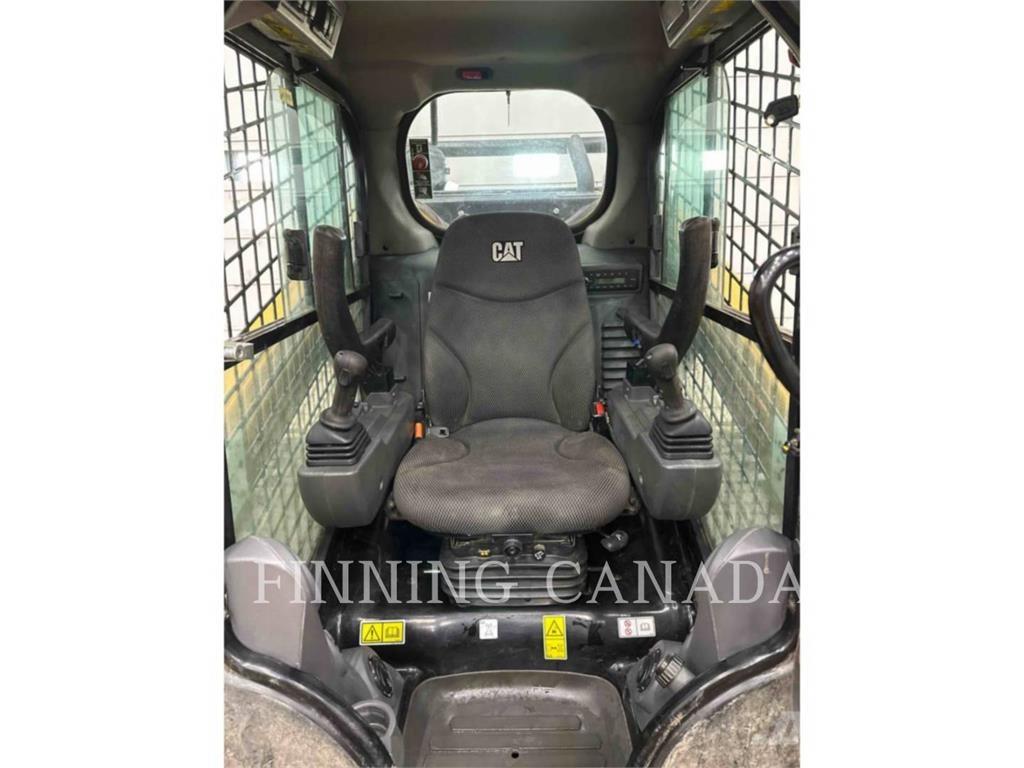 CAT 299D3 XE Верижен товарач