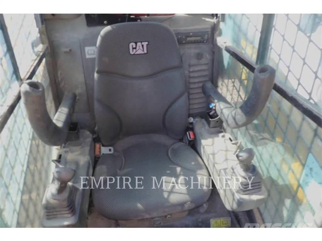 CAT 299D3 XECA Мини товарачи
