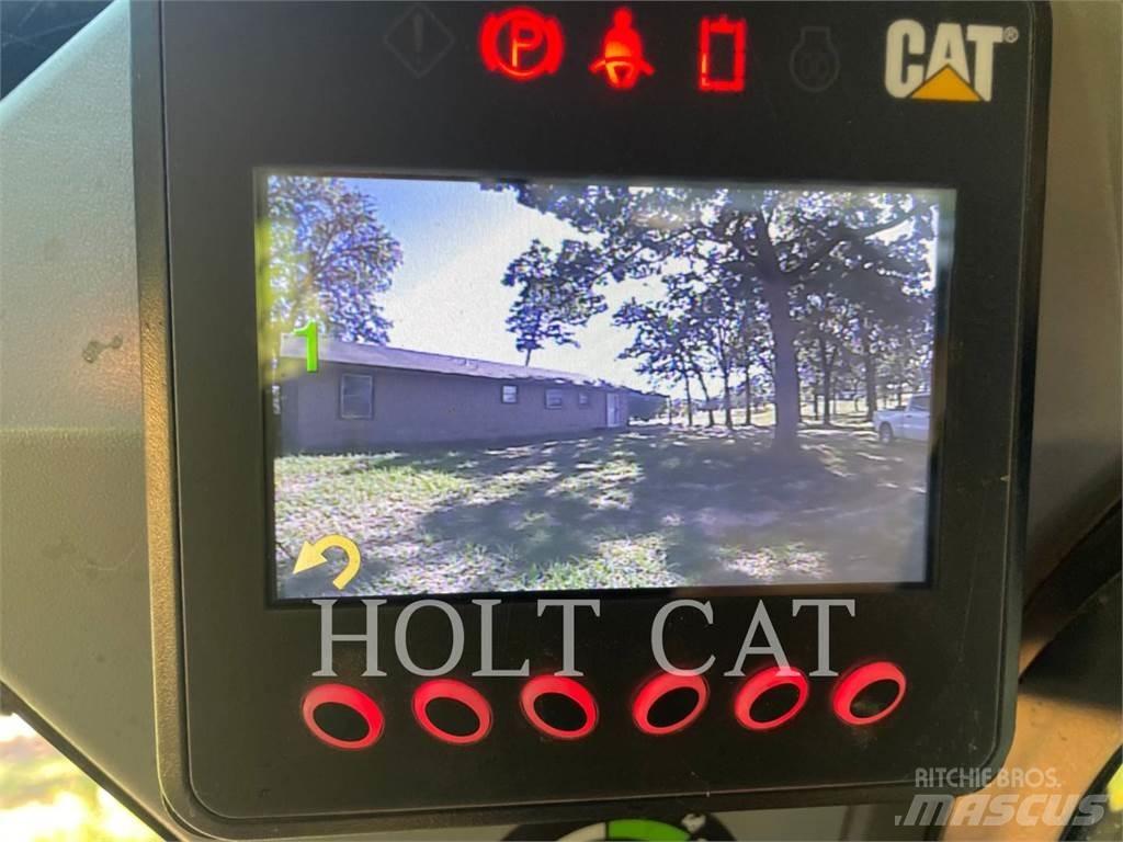CAT 299D3XE Верижен товарач