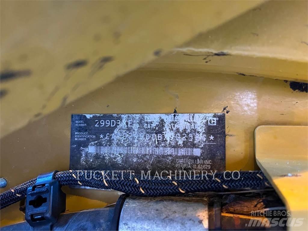 CAT 299D3XE Верижен товарач