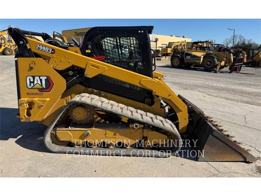 CAT 299D3XE Верижен товарач