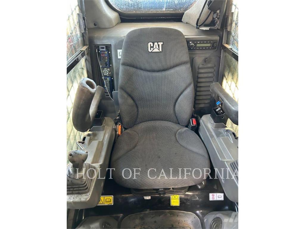 CAT 299D3XE Мини товарачи
