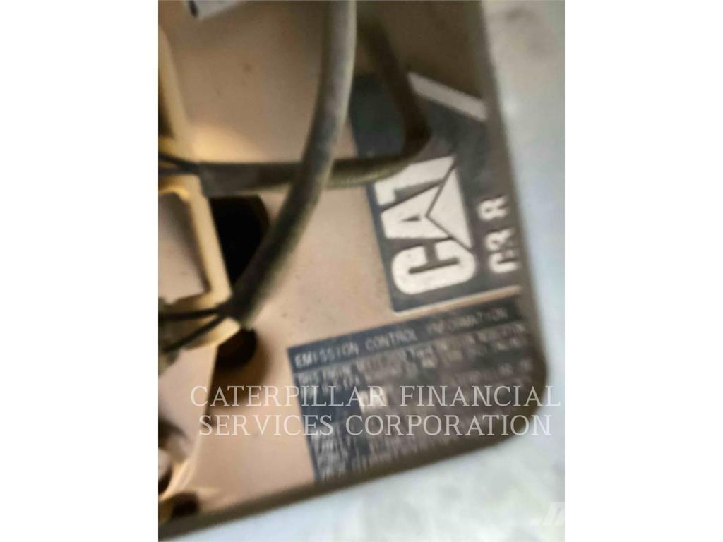 CAT 299D3XE Верижен товарач