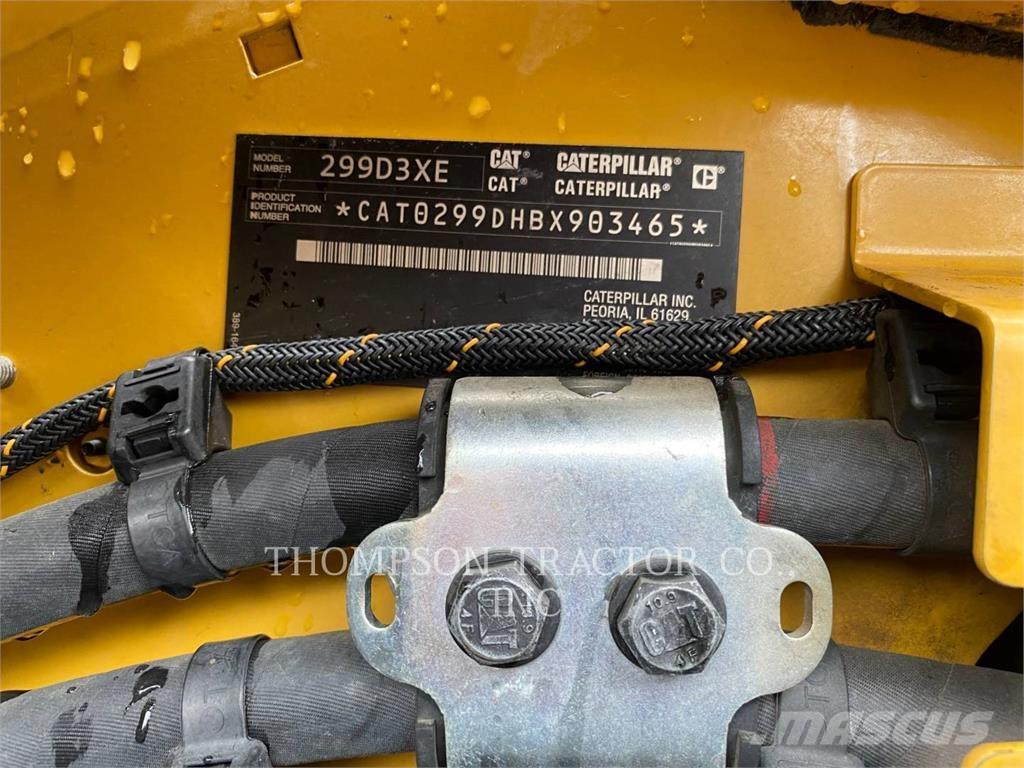CAT 299D3XE Верижен товарач
