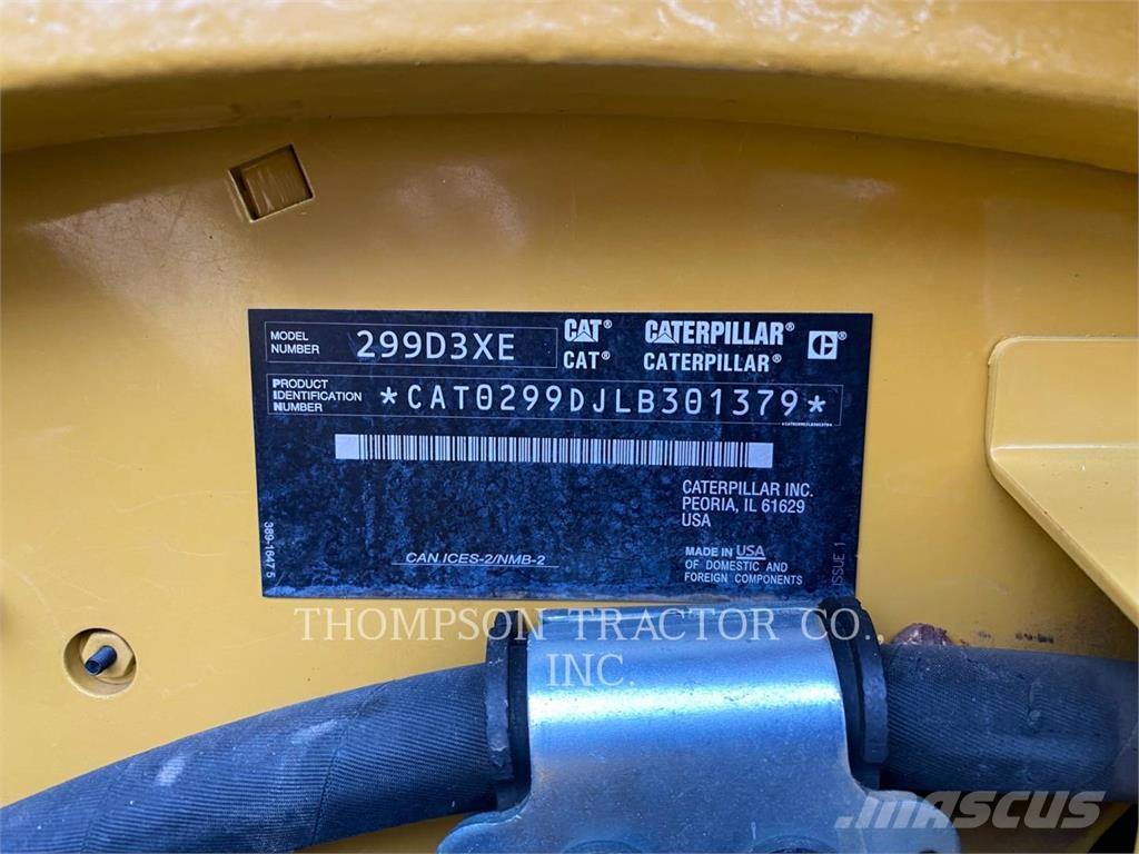 CAT 299D3XE Верижен товарач