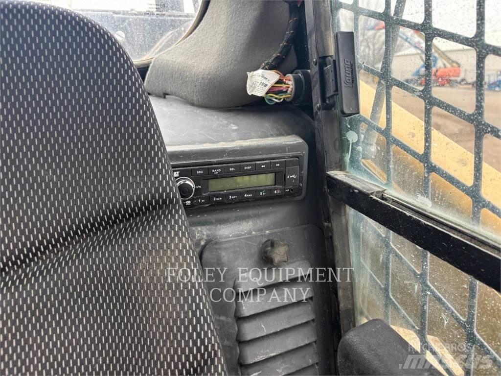 CAT 299D3XPS2C Мини товарачи

