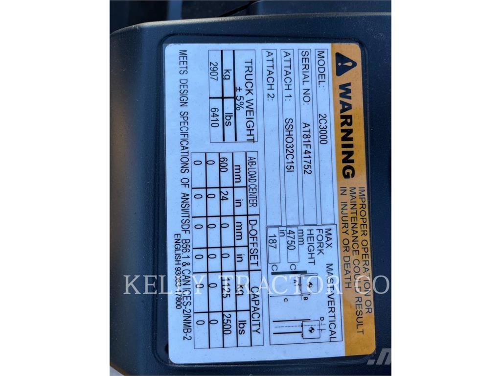 CAT 2C3000 Вилични кари-повдигачи - други