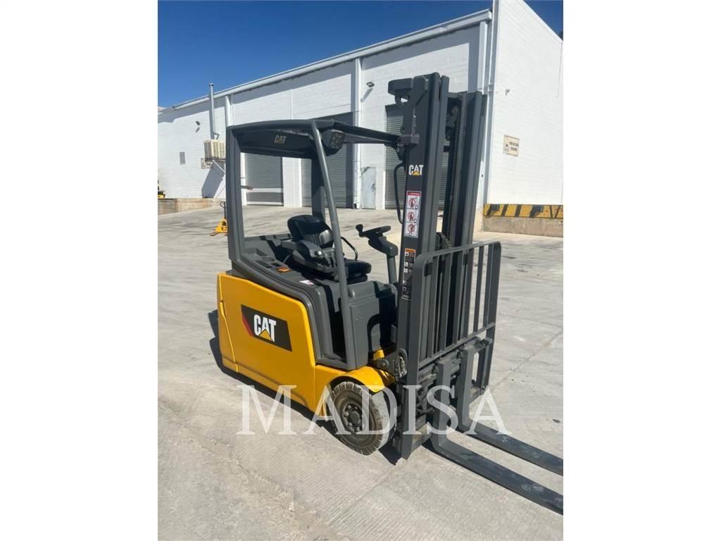 CAT 2ET3000 Вилични кари-повдигачи - други