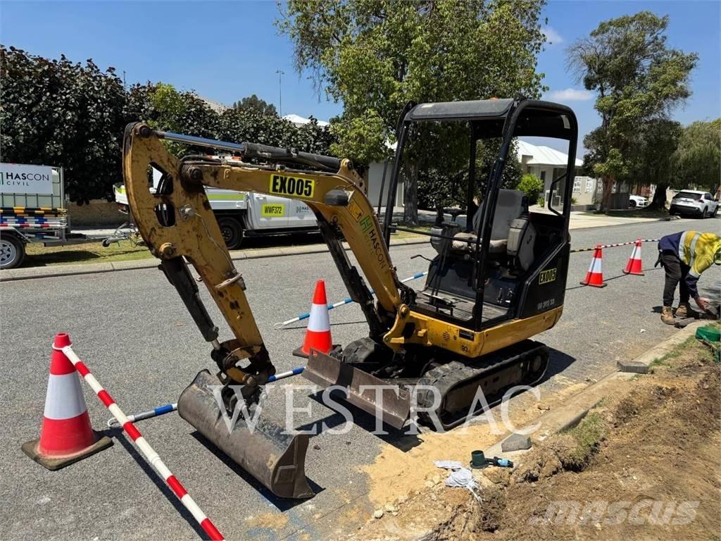 CAT 301.7D Мини екскаватори < 7 т