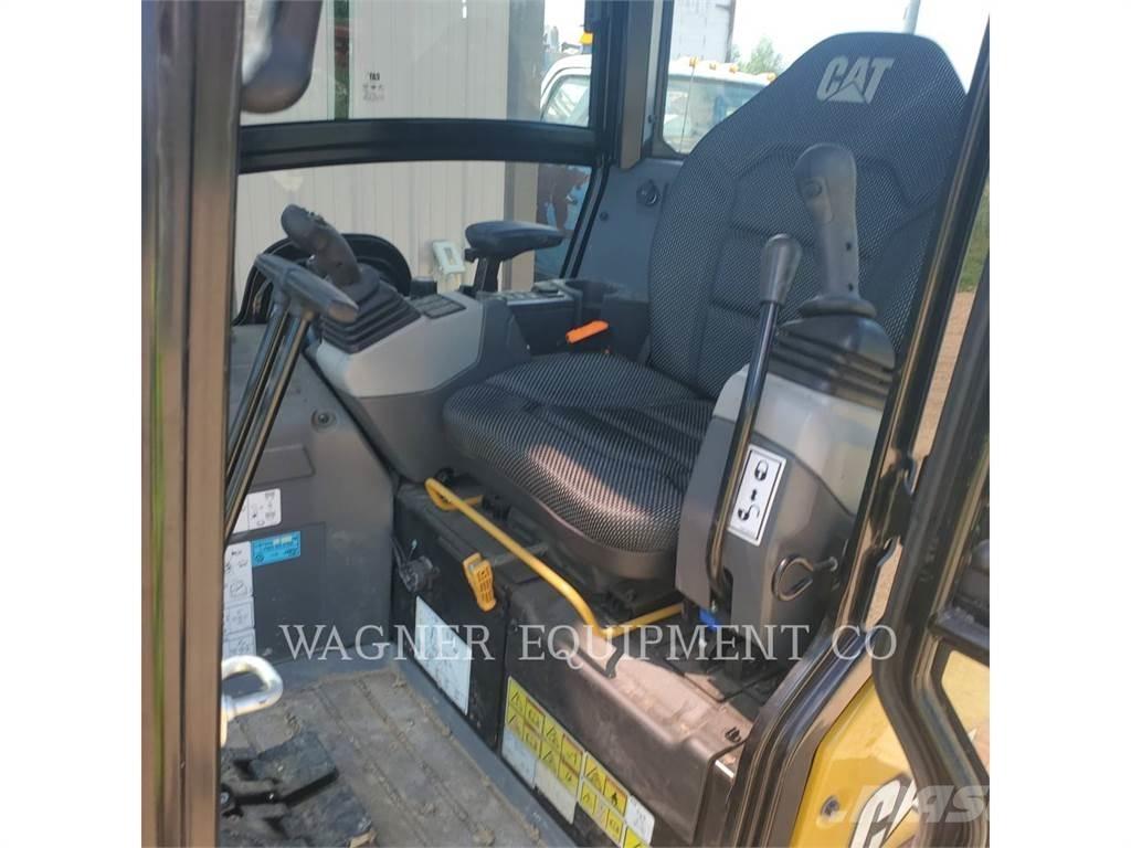 CAT 301.8 Верижен екскаватор