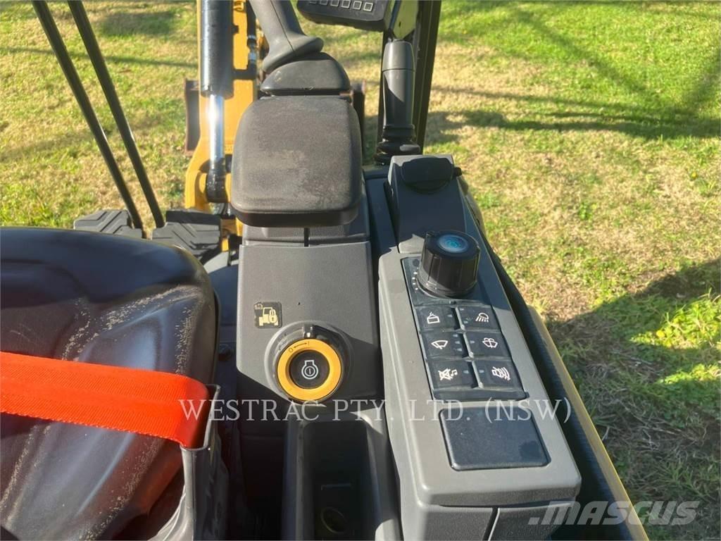 CAT 301.8 Верижен екскаватор