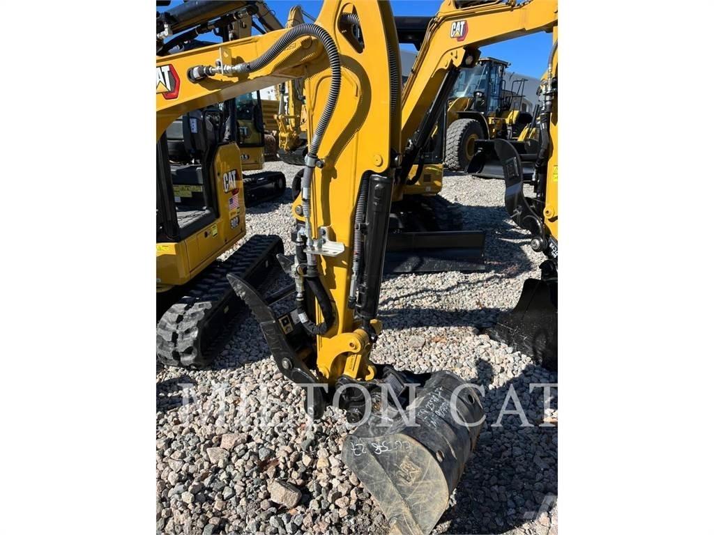 CAT 302 Верижен екскаватор