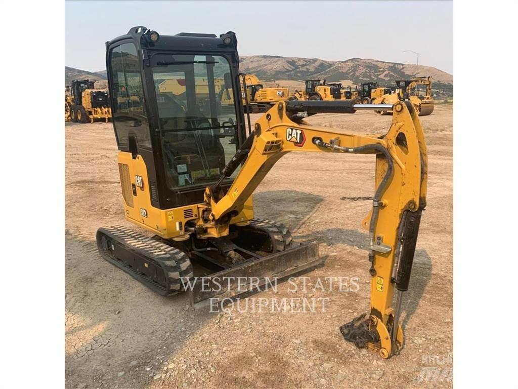 CAT 302 Верижен екскаватор