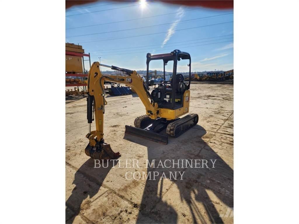 CAT 302-05A CR Верижен екскаватор