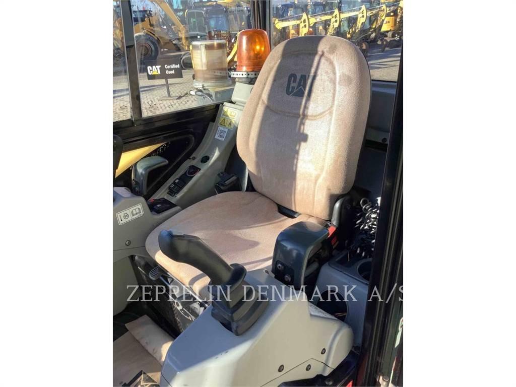 CAT 302.5C Верижен екскаватор
